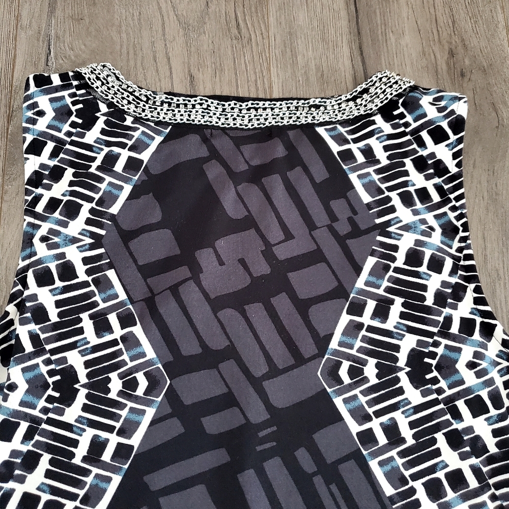 Vintage Geometric Bodycon Dress - Picture 4 of 4